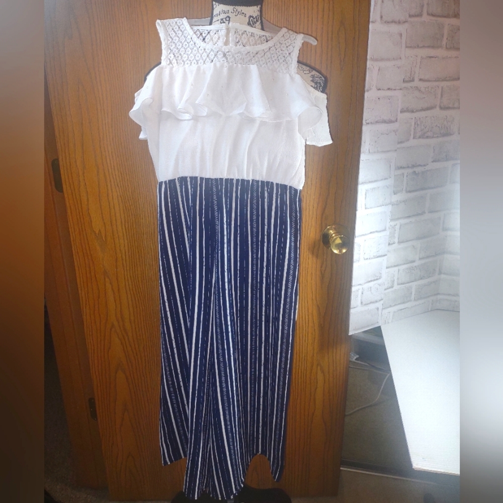 Sz 10 White and Blue Striped Sleeveless Jumpsuit
